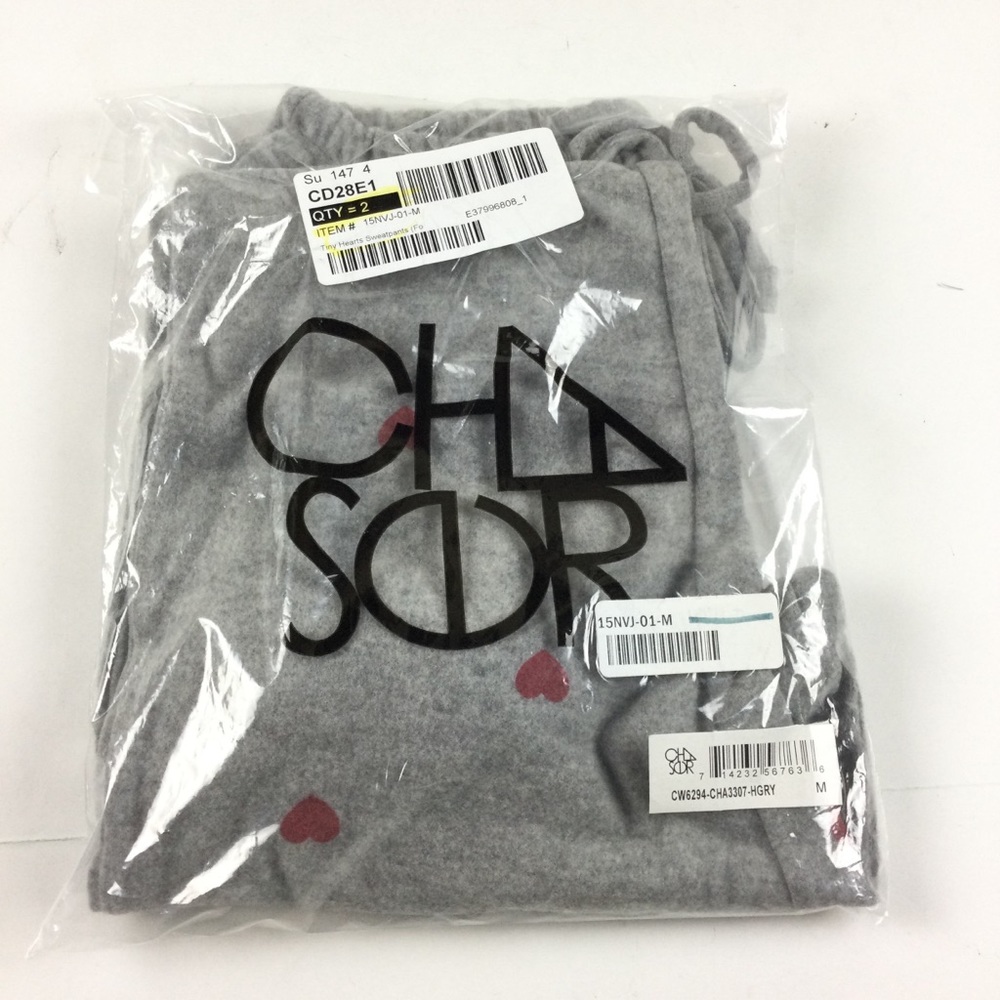 CHASER NWT Tiny Hearts Print Sweatpants Gray Red Size Medium - Picture 8 of 8